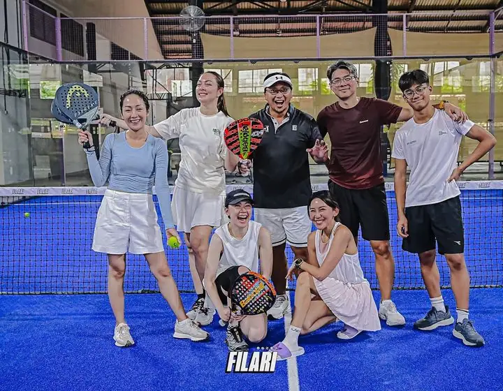 Padel crew, all smiles